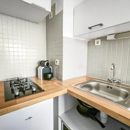 Apartman T2 Avec Parking Et Terrasse A St Raphael Saint-Raphaël