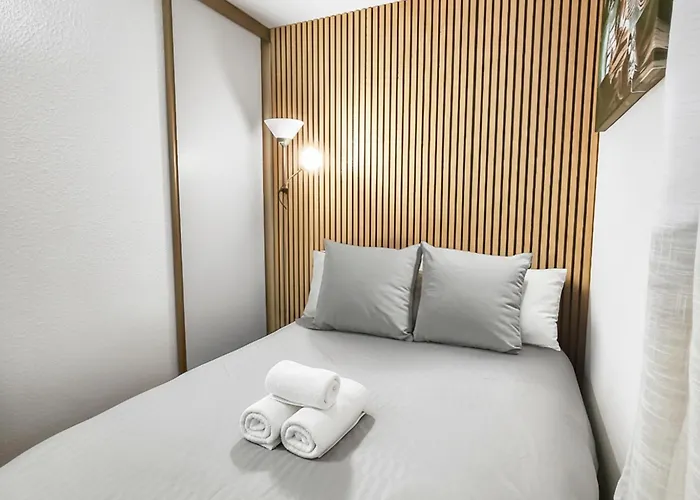 T2 Avec Parking Et Terrasse A St Raphael Saint-Raphael (Var)