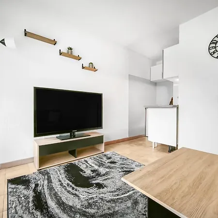 T2 Avec Parking Et Terrasse A St Raphael * Saint-Raphaël