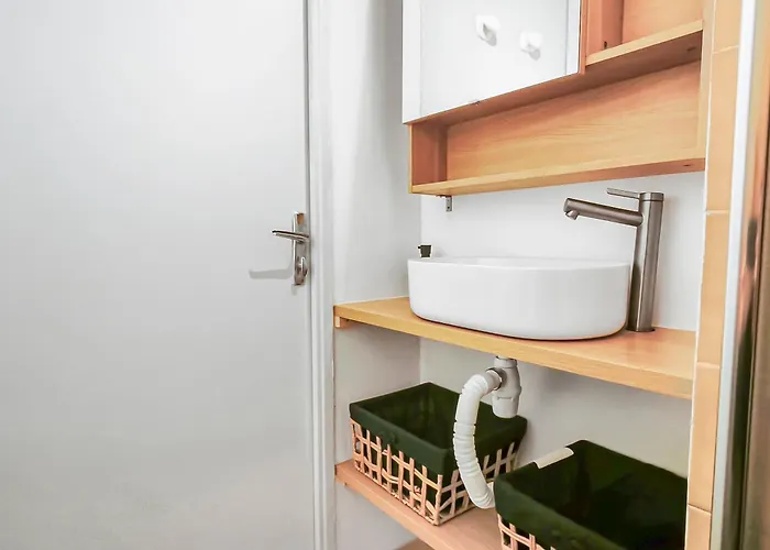 T2 Avec Parking Et Terrasse A St Raphael Apartamento Saint-Raphaël